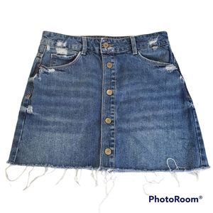 Zara‎ denim jean mini skirt raw hem distressed button down size small